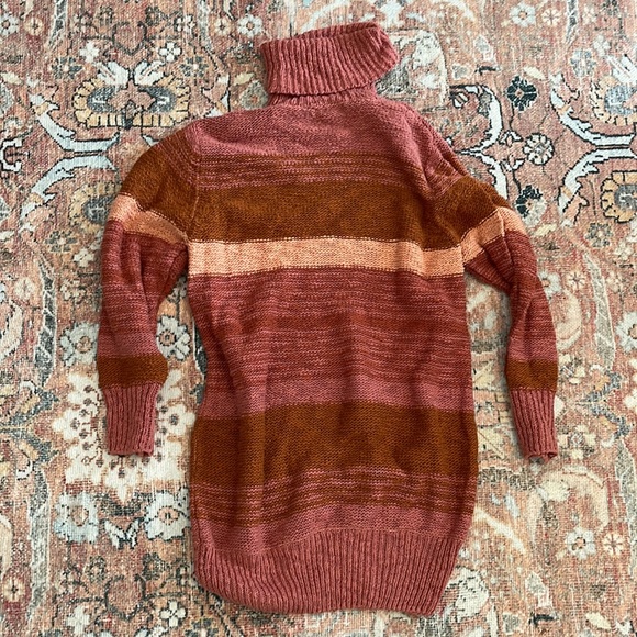 L*SPACE Jetsetter Serape Stripe Pink Knit Sweater Dress - Picture 8 of 11